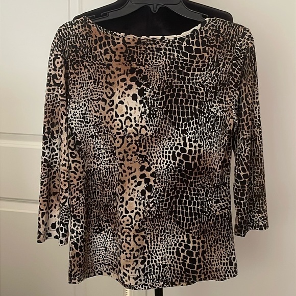 Chico's Leopard Print Silky Shirt Size 1 - Picture 2 of 5